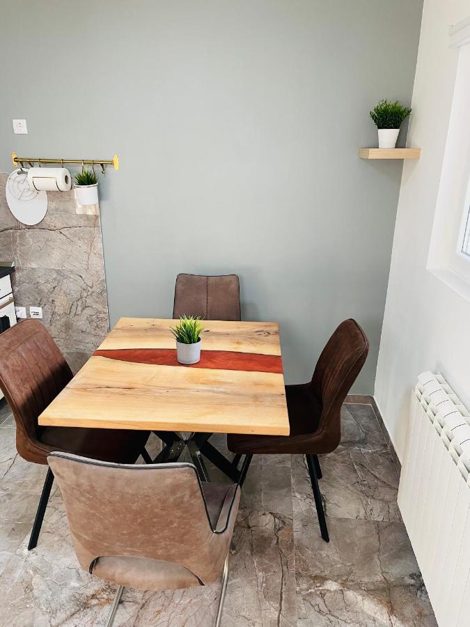 Muki Apartment *